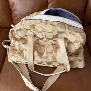 Coach duffle EUC